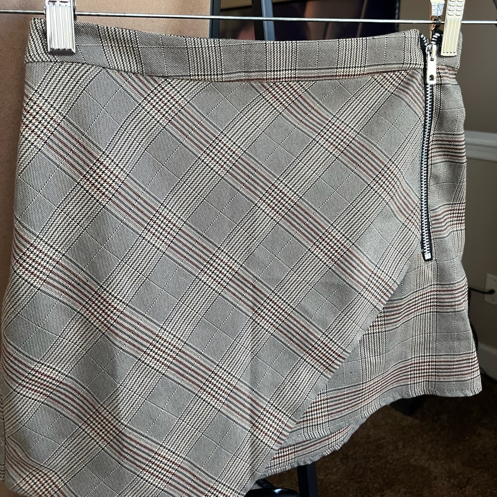 plaid skirt